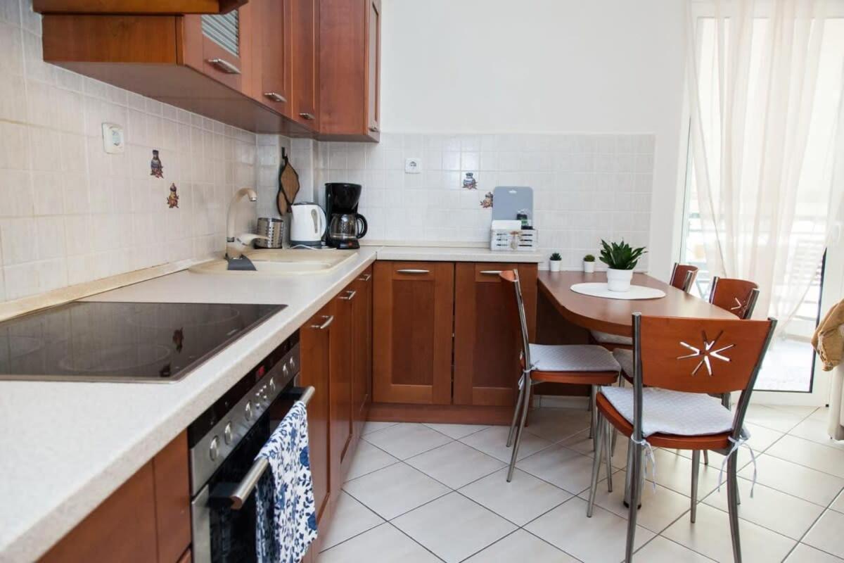 Lovely Apt In Peristeri Athènes Extérieur photo