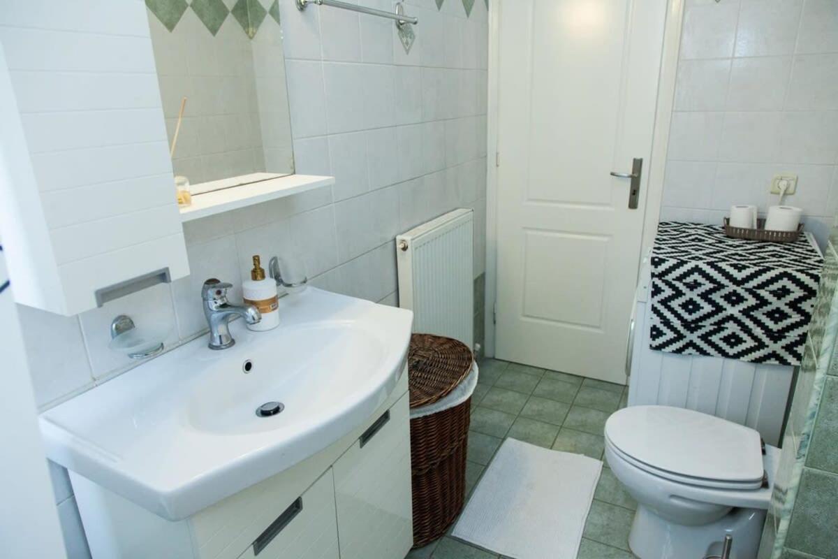 Lovely Apt In Peristeri Athènes Extérieur photo