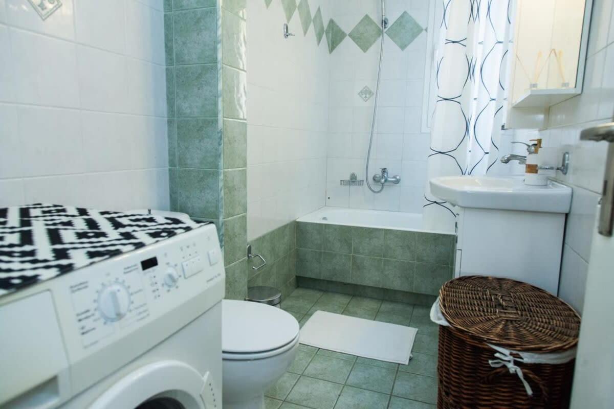 Lovely Apt In Peristeri Athènes Extérieur photo