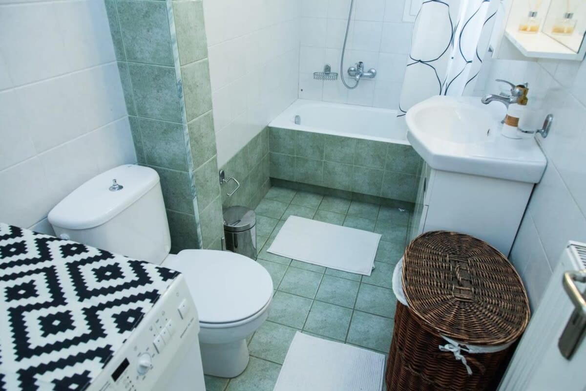 Lovely Apt In Peristeri Athènes Extérieur photo